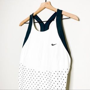Nike Fit Dry Built In Bra Athletic Tank